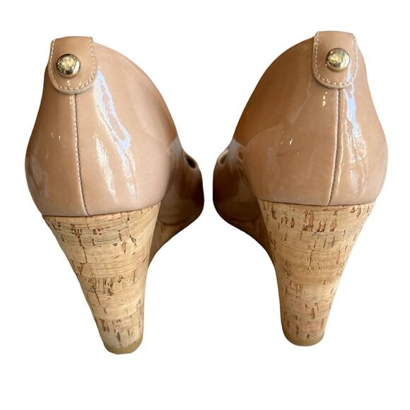 Stuart Weitzman Anna Cork Wedge Sandals Nude Patent Leather - Picture 6 of 8